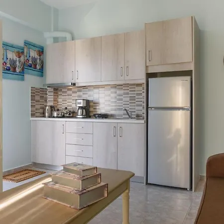 Apartamento Spyros With Pool *