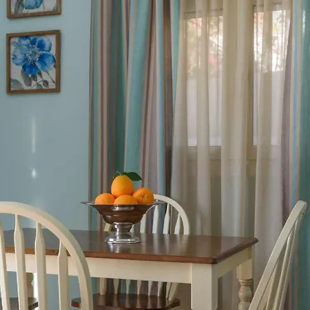Apartamento Spyros With Pool *